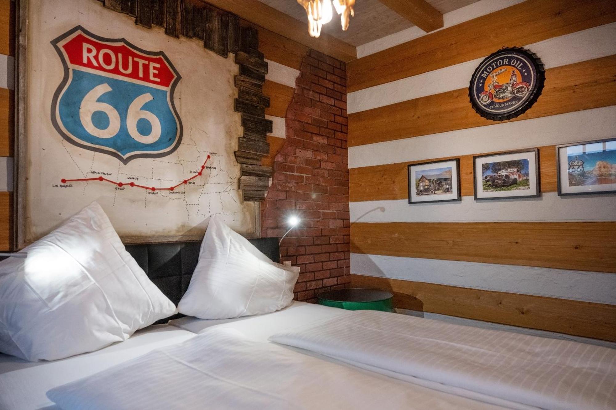 Motorworld Inn Warthausen Экстерьер фото