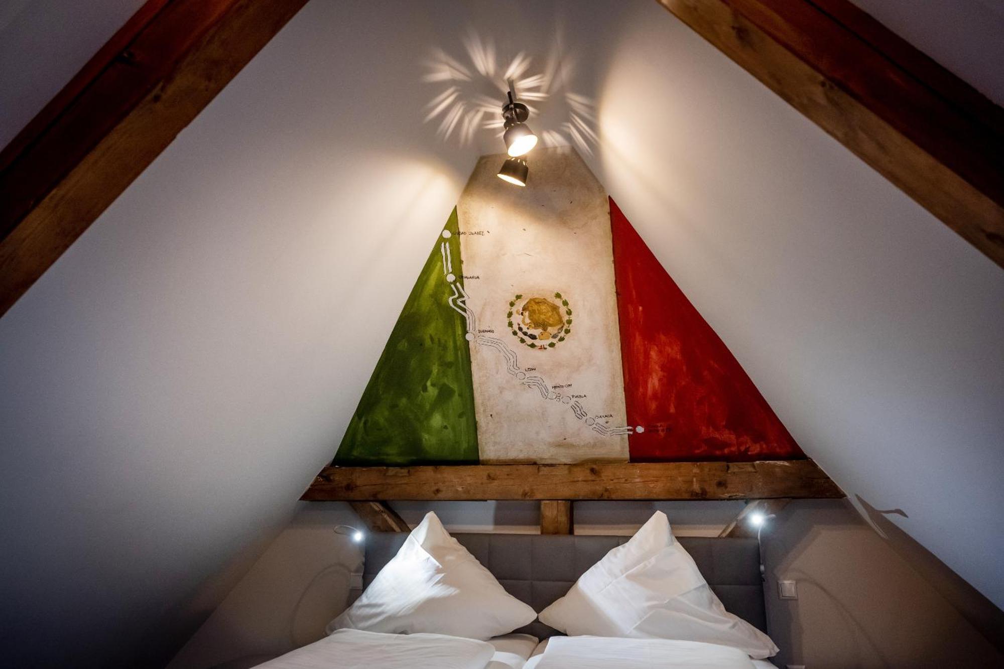 Motorworld Inn Warthausen Экстерьер фото